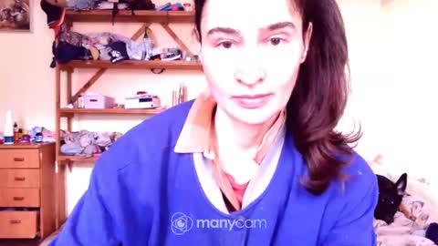 Yummygirl online show from 6, 3, 2025