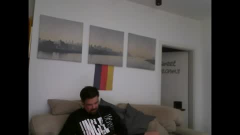 Snapshot of menace2dennis chatting on 16, 3, 2026 Dennis2Menace online show from 16, 3, 2026