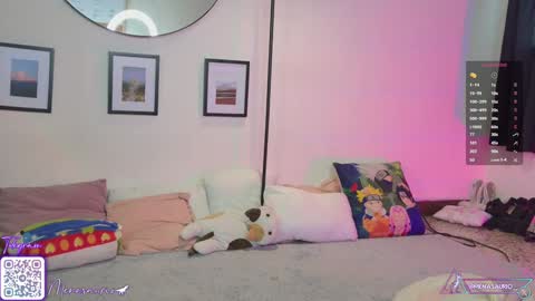 Mena  Help me reach 700 thumbs up online show from 17, 1, 2025