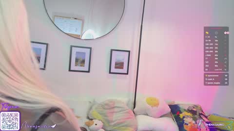 Mena  Help me reach 700 thumbs up online show from 23, 1, 2025