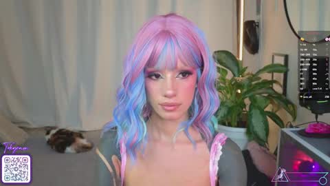 Mena  Help me reach 700 thumbs up online show from 22, 2, 2025