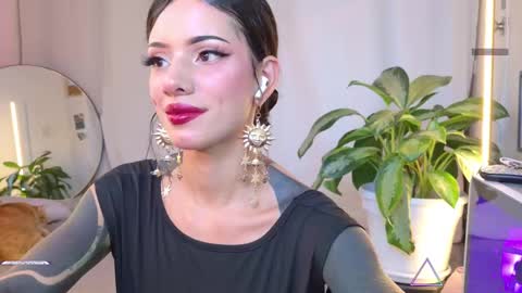 Mena  Help me reach 700 thumbs up online show from 2, 3, 2025