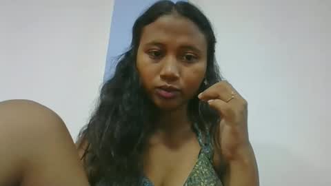 Snapshot of mendrika718601 chatting on 8, 3, 2026 mendrika718601 online show from 8, 3, 2026