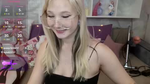 Snapshot of meowkakitty chatting on 20, 9, 2025 MeowkaKitty online show from 20, 9, 2025