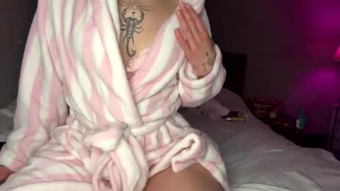 Snapshot of meowmeow_emma chatting on 6, 11, 2025 meowmeow_emma online show from 6, 11, 2025