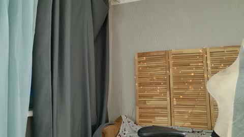 Mia online show from 2, 3, 2026