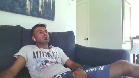 Mercedes190d online show from 8, 10, 2025