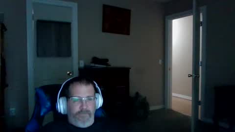 Snapshot of mercer1977 chatting on 10, 9, 2025 mercer1977 online show from 10, 9, 2025