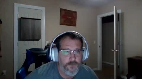 Snapshot of mercer1977 chatting on 5, 10, 2025 mercer1977 online show from 5, 10, 2025