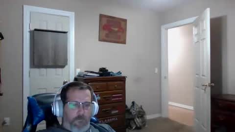 Snapshot of mercer1977 chatting on 12, 10, 2025 mercer1977 online show from 12, 10, 2025