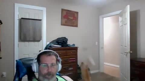 Snapshot of mercer1977 chatting on 12, 10, 2025 mercer1977 online show from 12, 10, 2025