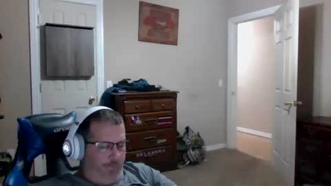 Snapshot of mercer1977 chatting on 28, 10, 2025 mercer1977 online show from 28, 10, 2025