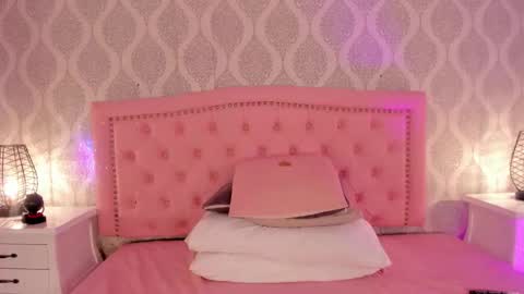   online show from 20, 12, 2025