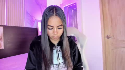 meredith_spencer online show from 20, 2, 2025