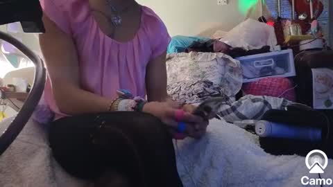 gurlnips online show from 28, 12, 2024