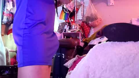 gurlnips online show from 18, 1, 2025