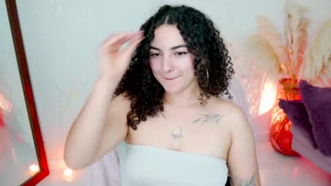 Snapshot of merida_bell18 chatting on 14, 5, 2026 Merida Bell online show from 14, 5, 2026