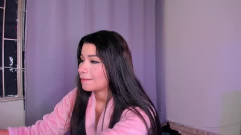 Snapshot of merlia_model chatting on 15, 2, 2025 instagram fernandatoloza01 online show from 15, 2, 2025