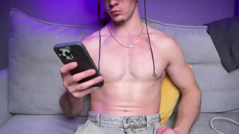 merlin07299 online show from 4, 10, 2025