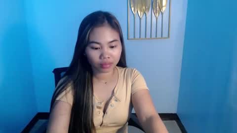 Snapshot of mey_queen chatting on 23, 3, 2026 mey_queen online show from 23, 3, 2026