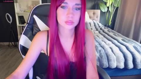 Snapshot of mezzalunaa chatting on 7, 10, 2025 vollmond online show from 7, 10, 2025