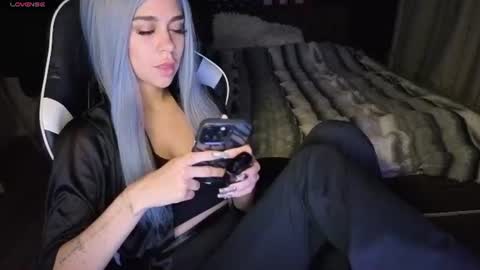 Snapshot of mezzalunaa chatting on 3, 7, 2026 vollmond online show from 3, 7, 2026
