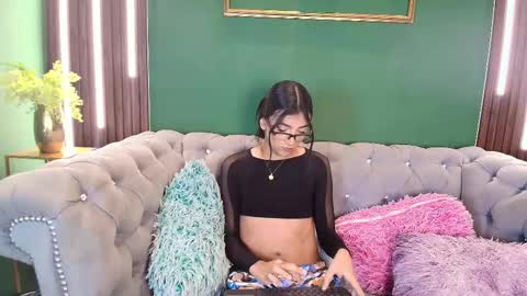 Mhia Kate online show from 27, 2, 2025