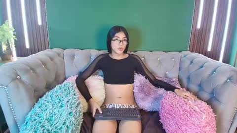 Mhia Kate online show from 8, 3, 2025