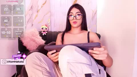 Mhia Kate online show from 13, 3, 2026