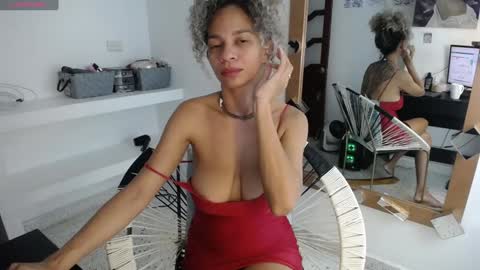 Snapshot of mhulattahot_ chatting on 6, 12, 2024 Mulata Spencer online show from 6, 12, 2024