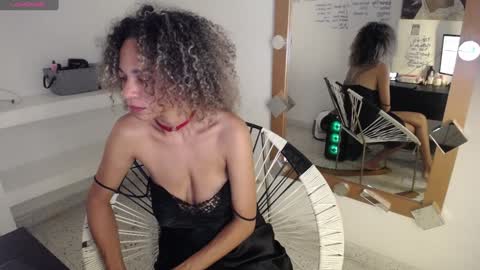 Snapshot of mhulattahot_ chatting on 31, 1, 2025 Mulata Spencer online show from 31, 1, 2025