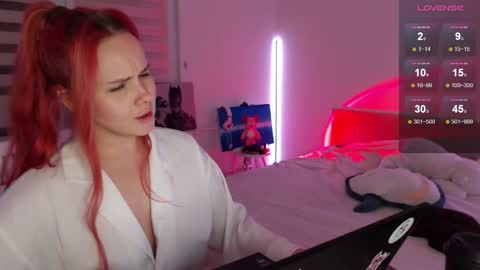 Snapshot of mi_cherry chatting on 5, 3, 2025 Alice online show from 5, 3, 2025