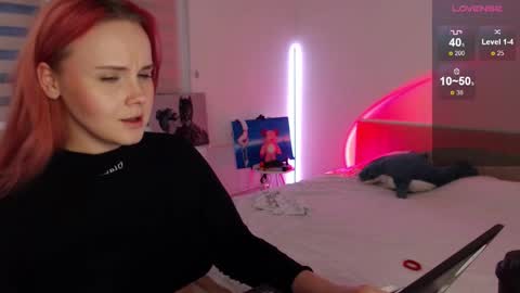 Snapshot of mi_cherry chatting on 8, 3, 2025 Alice online show from 8, 3, 2025