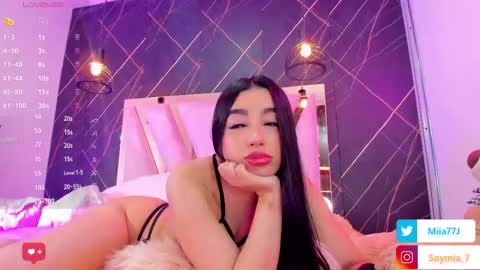 Mia online show from 11, 11, 2025