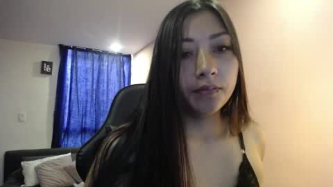 Mia zoe online show from 10, 12, 2024