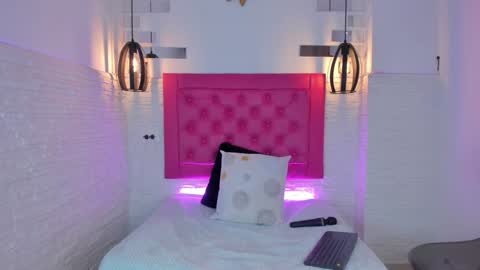 Snapshot of mia__099 chatting on 30, 1, 2025 Mia Blonde online show from 30, 1, 2025