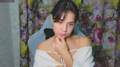 Mia online show from 27, 10, 2025