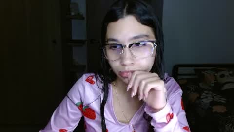 Mia online show from 5, 5, 2026