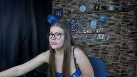 Mia and vincentt model indepent online show from 12, 9, 2025