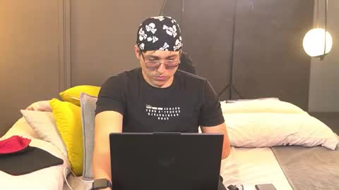 Belmont and Mia online show from 20, 3, 2026