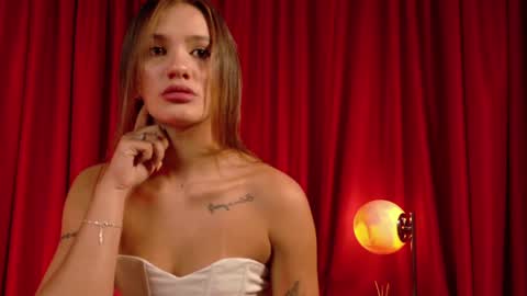 Mia Benett  online show from 2, 5, 2026