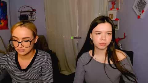 Snapshot of mia_blazing chatting on 22, 3, 2026 Mia online show from 22, 3, 2026