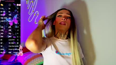 mia califa online show from 9, 5, 2026
