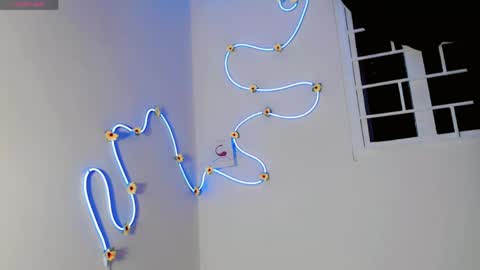 mia califa online show from 24, 5, 2026