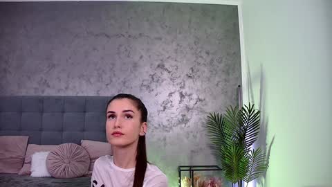 Snapshot of mia_carter99 chatting on 3, 12, 2024 Freya Allen online show from 3, 12, 2024