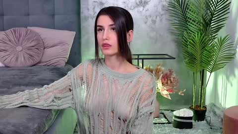 Snapshot of mia_carter99 chatting on 11, 1, 2025 Freya Allen online show from 11, 1, 2025