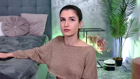 Snapshot of mia_carter99 chatting on 13, 1, 2025 Freya Allen online show from 13, 1, 2025