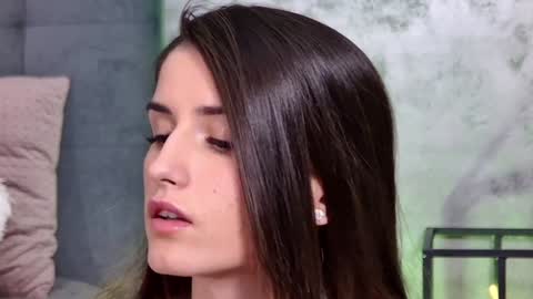 Snapshot of mia_carter99 chatting on 4, 2, 2025 Freya Allen online show from 4, 2, 2025