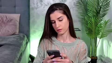 Snapshot of mia_carter99 chatting on 16, 2, 2025 Freya Allen online show from 16, 2, 2025