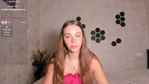 Mia  next stream Thursday 1400 UTC1 Friday 1400 UTC1 online show from 9, 10, 2025